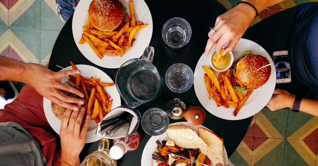 Forecast: Favorable Conditions for Restaurant Chain Partnerships